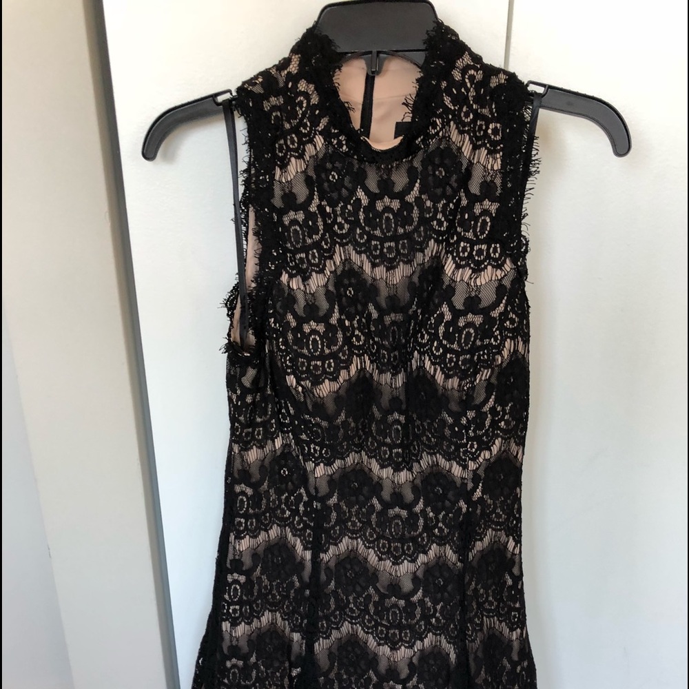 BLACK LACE DRESS